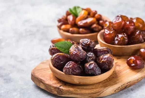 قیمت خرما خشک زاهدی + خرید باور نکردنی